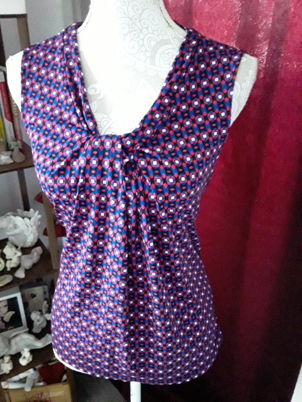 Calvin Klein lovely red and blue colorblock knot neckline top size L
